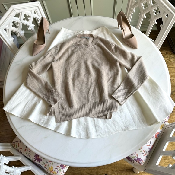 Vince Asymmetrical Cashmere Sweater Sz S - Picture 4 of 11